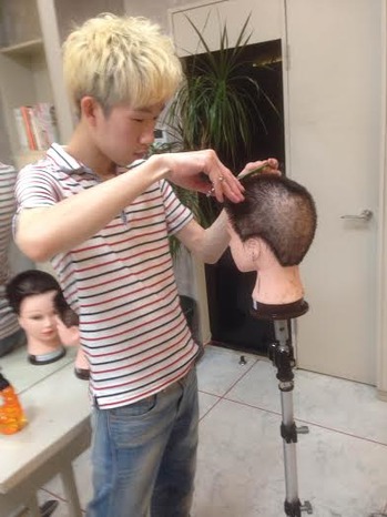 cut1.jpg